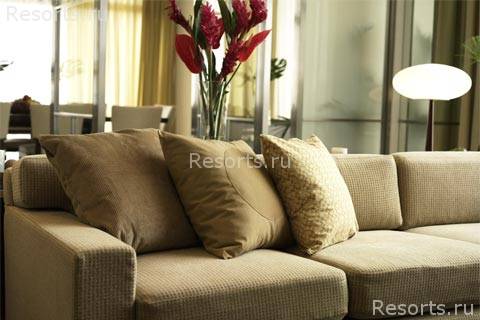 Emporium Suites Hotel 8
